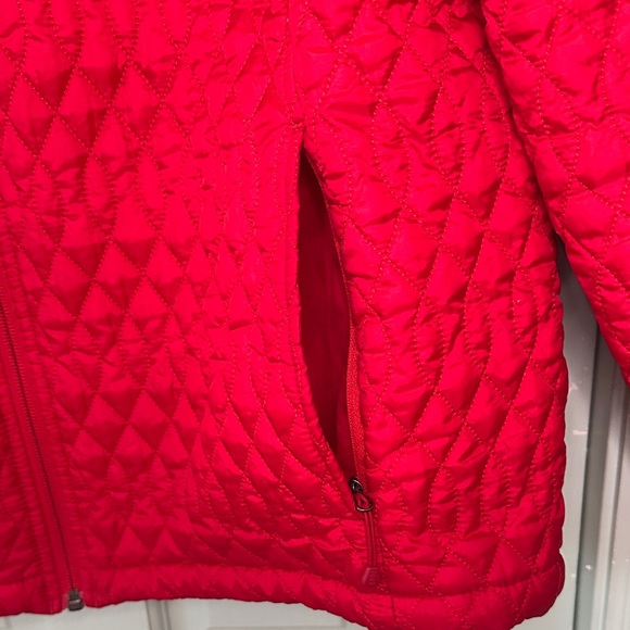 Lands' End Quilted Red Quilted Jacket - Picture 3 of 13